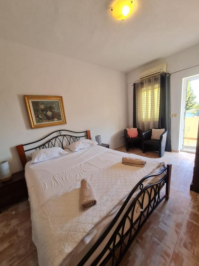 Apartmani Levarda Трогір Екстер'єр фото